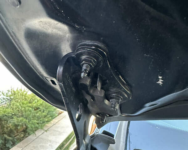 Черный Мерседес Ц-Класс, объемом двигателя 2 л и пробегом 199 тыс. км за 19800 $, фото 56 на Automoto.ua