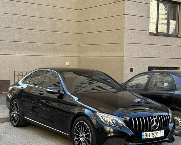 Чорний Мерседес Ц-Клас, об'ємом двигуна 1.99 л та пробігом 180 тис. км за 22000 $, фото 4 на Automoto.ua