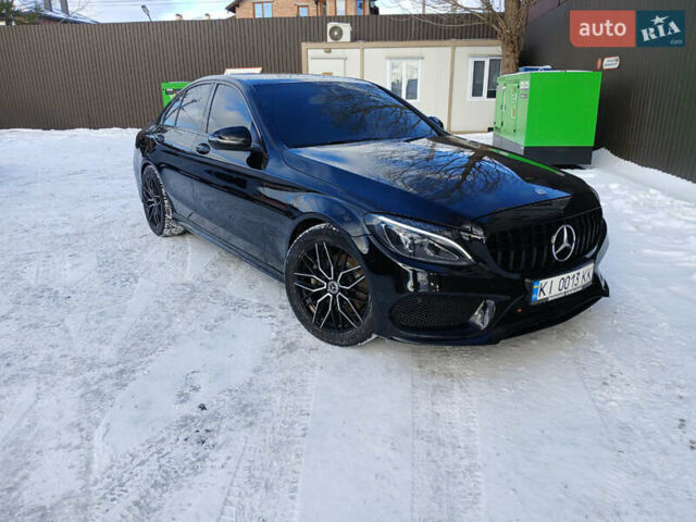 Черный Мерседес Ц-Класс, объемом двигателя 1.99 л и пробегом 117 тыс. км за 20700 $, фото 6 на Automoto.ua