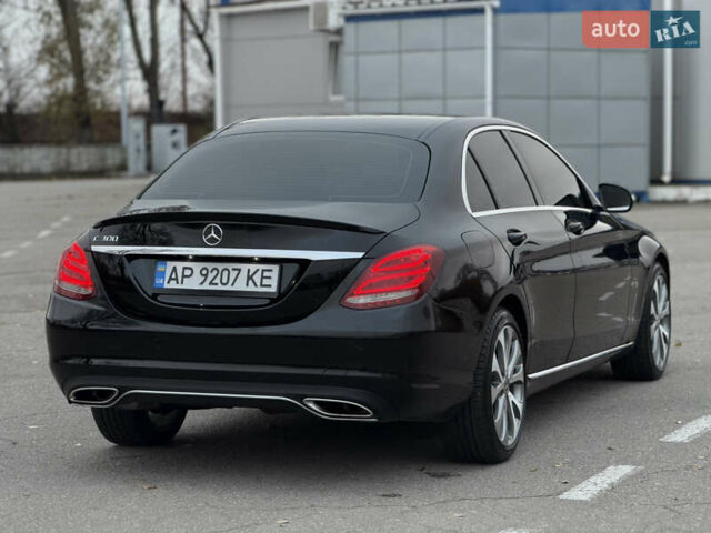 Черный Мерседес Ц-Класс, объемом двигателя 2 л и пробегом 98 тыс. км за 22500 $, фото 5 на Automoto.ua
