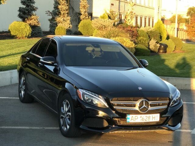 Чорний Мерседес Ц-Клас, об'ємом двигуна 2 л та пробігом 143 тис. км за 19800 $, фото 6 на Automoto.ua