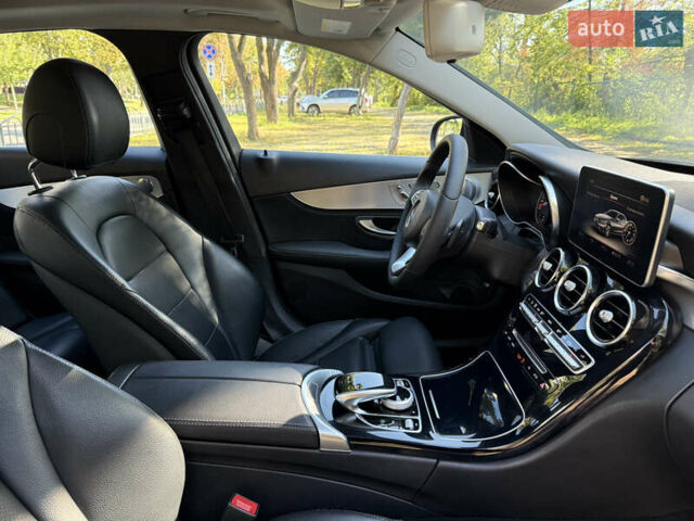 Черный Мерседес Ц-Класс, объемом двигателя 2 л и пробегом 170 тыс. км за 18500 $, фото 29 на Automoto.ua