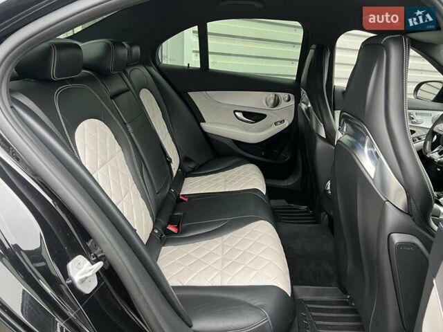 Мерседес Ц-Класс 2015 в Киеве на Automoto.ua Черный Мерседес Ц-Класс, объемом двигателя 3.98 л и пробегом 133 тыс. км за 38500 $, фото 21 на Automoto.ua