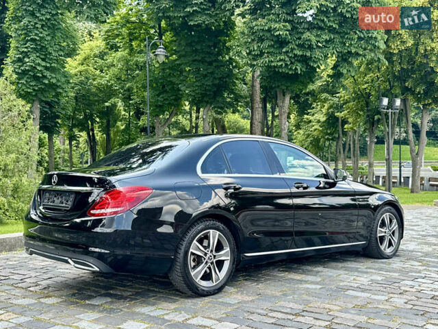 Черный Мерседес Ц-Класс, объемом двигателя 1.6 л и пробегом 232 тыс. км за 18777 $, фото 110 на Automoto.ua