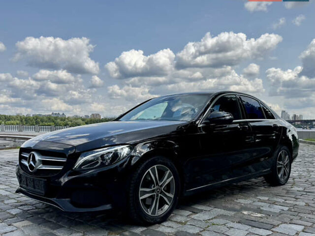 Черный Мерседес Ц-Класс, объемом двигателя 1.6 л и пробегом 232 тыс. км за 18777 $, фото 118 на Automoto.ua
