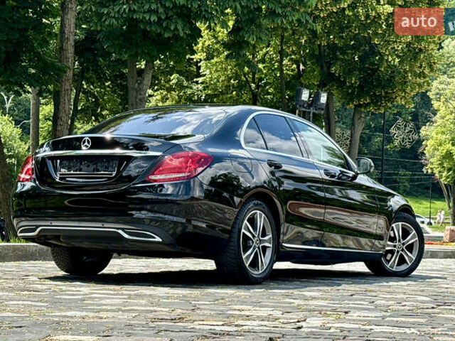 Черный Мерседес Ц-Класс, объемом двигателя 1.6 л и пробегом 232 тыс. км за 18777 $, фото 95 на Automoto.ua