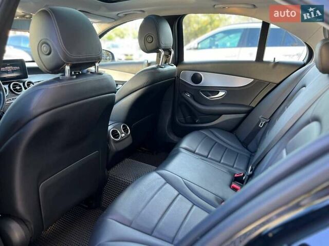 Чорний Мерседес Ц-Клас, об'ємом двигуна 1.99 л та пробігом 246 тис. км за 21800 $, фото 11 на Automoto.ua