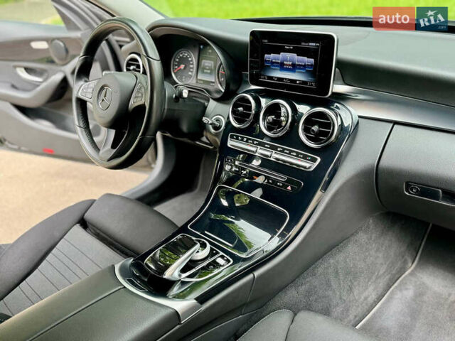 Черный Мерседес Ц-Класс, объемом двигателя 1.6 л и пробегом 180 тыс. км за 17500 $, фото 12 на Automoto.ua