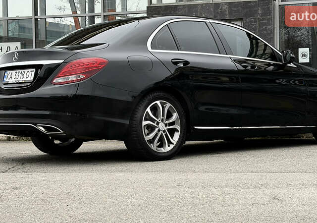 Черный Мерседес Ц-Класс, объемом двигателя 1.99 л и пробегом 235 тыс. км за 19500 $, фото 12 на Automoto.ua