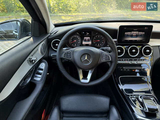 Черный Мерседес Ц-Класс, объемом двигателя 2 л и пробегом 170 тыс. км за 18500 $, фото 21 на Automoto.ua