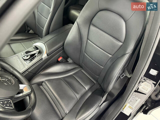 Черный Мерседес Ц-Класс, объемом двигателя 2 л и пробегом 95 тыс. км за 21999 $, фото 22 на Automoto.ua