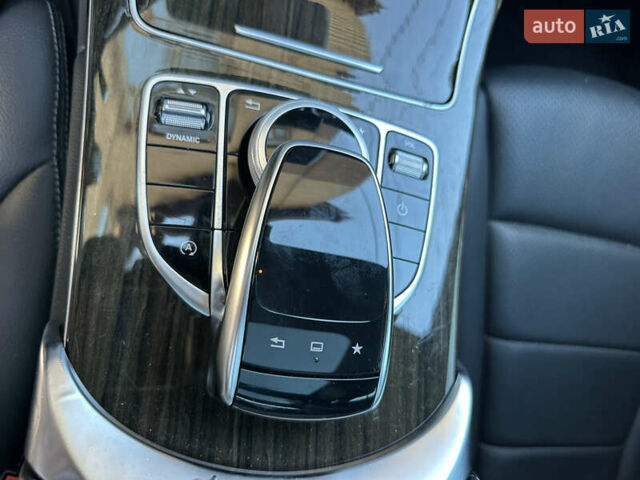 Черный Мерседес Ц-Класс, объемом двигателя 2 л и пробегом 199 тыс. км за 19800 $, фото 46 на Automoto.ua
