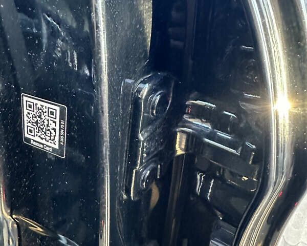 Черный Мерседес Ц-Класс, объемом двигателя 2 л и пробегом 199 тыс. км за 19800 $, фото 64 на Automoto.ua