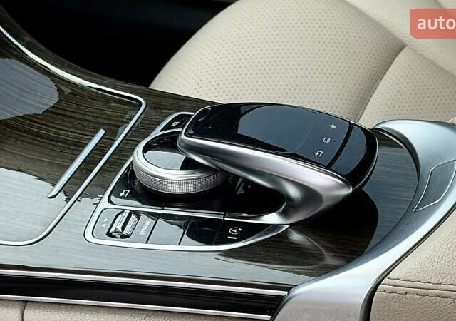 Черный Мерседес Ц-Класс, объемом двигателя 1.99 л и пробегом 235 тыс. км за 19500 $, фото 28 на Automoto.ua