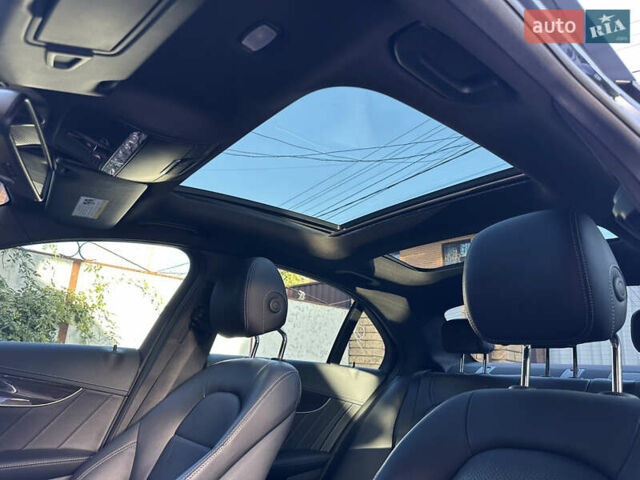 Черный Мерседес Ц-Класс, объемом двигателя 2 л и пробегом 199 тыс. км за 19800 $, фото 39 на Automoto.ua