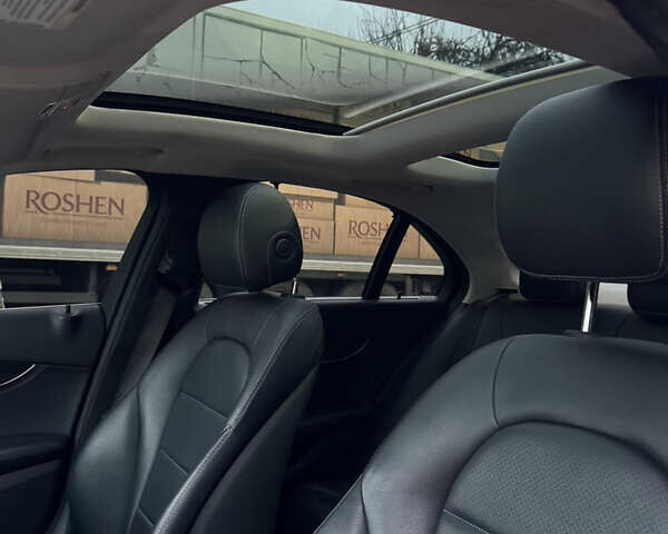 Черный Мерседес Ц-Класс, объемом двигателя 2 л и пробегом 204 тыс. км за 17000 $, фото 10 на Automoto.ua