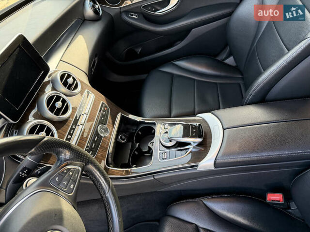 Чорний Мерседес Ц-Клас, об'ємом двигуна 1.99 л та пробігом 104 тис. км за 25000 $, фото 32 на Automoto.ua