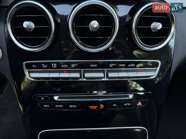 Черный Мерседес Ц-Класс, объемом двигателя 2 л и пробегом 170 тыс. км за 18500 $, фото 48 на Automoto.ua