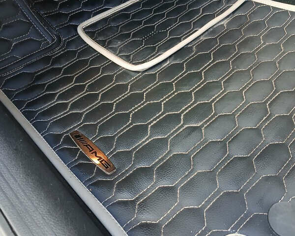 Черный Мерседес Ц-Класс, объемом двигателя 1.99 л и пробегом 117 тыс. км за 20700 $, фото 18 на Automoto.ua