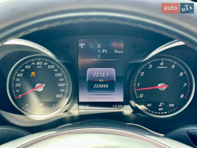 Чорний Мерседес Ц-Клас, об'ємом двигуна 2 л та пробігом 225 тис. км за 13590 $, фото 61 на Automoto.ua