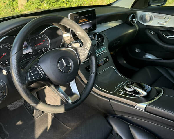 Черный Мерседес Ц-Класс, объемом двигателя 1.99 л и пробегом 70 тыс. км за 20000 $, фото 14 на Automoto.ua