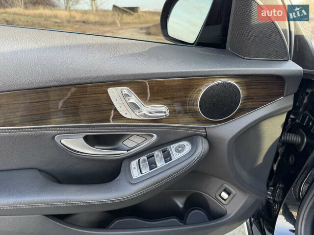 Чорний Мерседес Ц-Клас, об'ємом двигуна 1.99 л та пробігом 104 тис. км за 25000 $, фото 29 на Automoto.ua