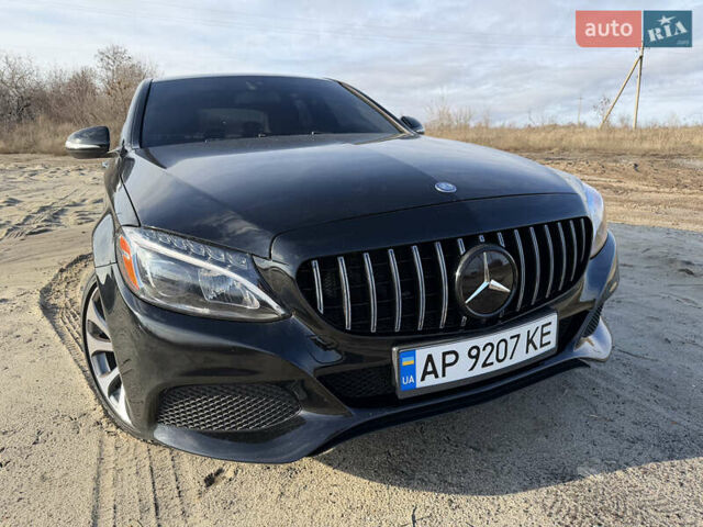 Чорний Мерседес Ц-Клас, об'ємом двигуна 1.99 л та пробігом 104 тис. км за 25000 $, фото 4 на Automoto.ua