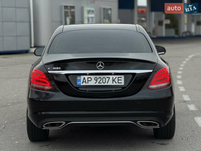 Черный Мерседес Ц-Класс, объемом двигателя 2 л и пробегом 98 тыс. км за 22500 $, фото 4 на Automoto.ua