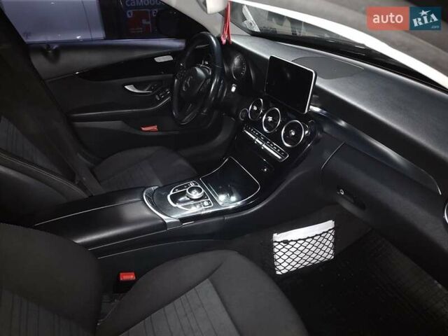 Чорний Мерседес Ц-Клас, об'ємом двигуна 1.6 л та пробігом 236 тис. км за 17000 $, фото 3 на Automoto.ua