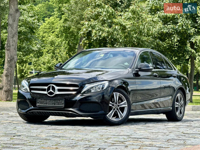 Черный Мерседес Ц-Класс, объемом двигателя 1.6 л и пробегом 232 тыс. км за 18777 $, фото 79 на Automoto.ua