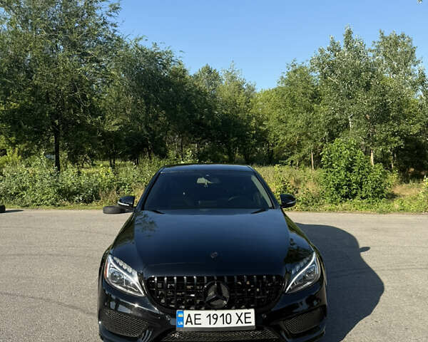 Черный Мерседес Ц-Класс, объемом двигателя 1.99 л и пробегом 70 тыс. км за 20000 $, фото 3 на Automoto.ua