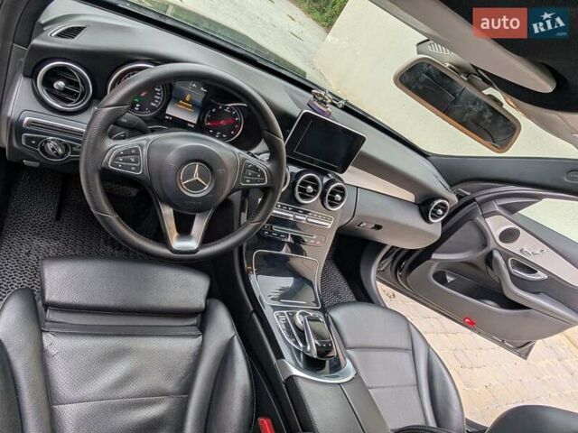 Черный Мерседес Ц-Класс, объемом двигателя 1.99 л и пробегом 155 тыс. км за 20000 $, фото 10 на Automoto.ua