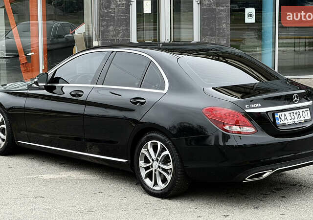 Черный Мерседес Ц-Класс, объемом двигателя 1.99 л и пробегом 235 тыс. км за 19500 $, фото 10 на Automoto.ua