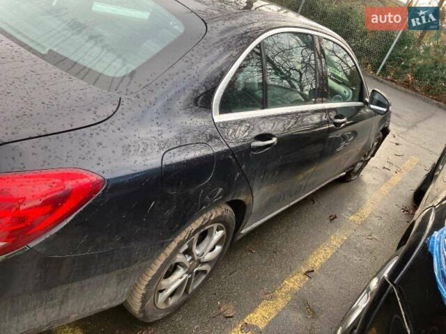 Черный Мерседес Ц-Класс, объемом двигателя 2 л и пробегом 95 тыс. км за 21999 $, фото 34 на Automoto.ua