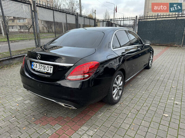 Черный Мерседес Ц-Класс, объемом двигателя 2 л и пробегом 235 тыс. км за 15000 $, фото 23 на Automoto.ua