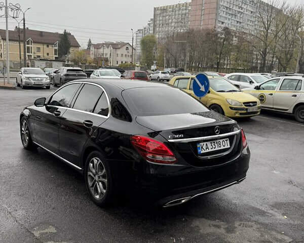Чорний Мерседес Ц-Клас, об'ємом двигуна 1.99 л та пробігом 235 тис. км за 14999 $, фото 7 на Automoto.ua