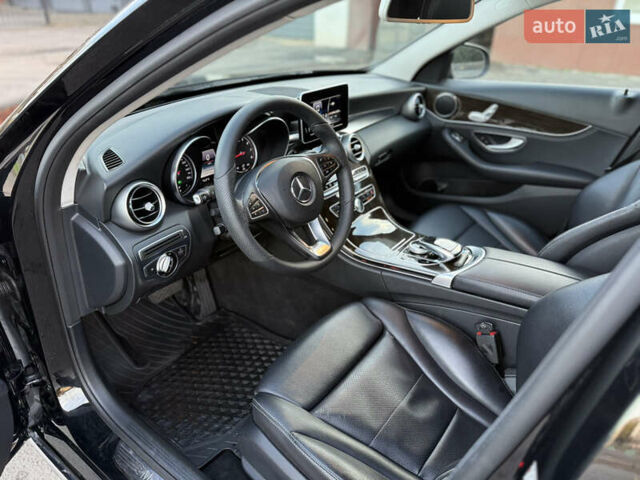Чорний Мерседес Ц-Клас, об'ємом двигуна 1.99 л та пробігом 170 тис. км за 16500 $, фото 7 на Automoto.ua