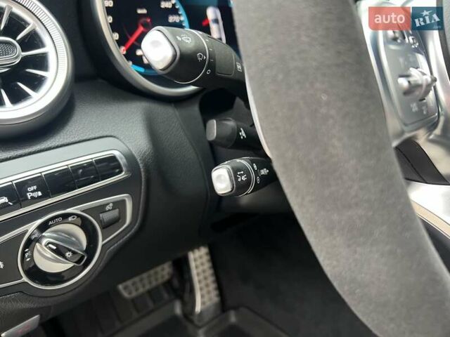 Мерседес Ц-Класс 2015 в Киеве на Automoto.ua Черный Мерседес Ц-Класс, объемом двигателя 3.98 л и пробегом 133 тыс. км за 38500 $, фото 32 на Automoto.ua