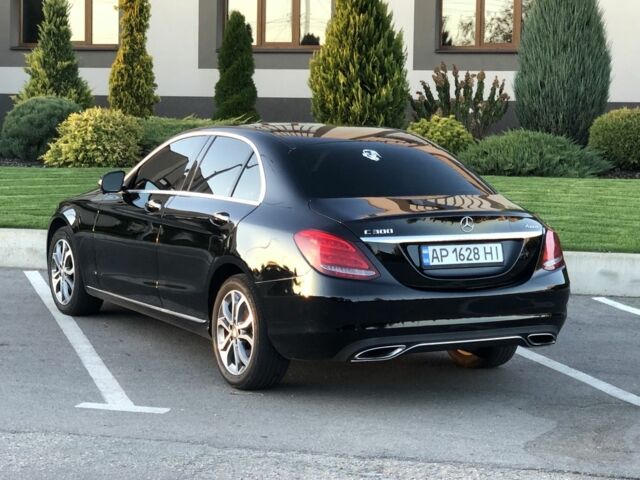 Чорний Мерседес Ц-Клас, об'ємом двигуна 2 л та пробігом 143 тис. км за 19800 $, фото 7 на Automoto.ua