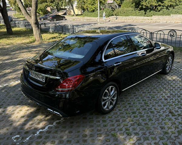 Черный Мерседес Ц-Класс, объемом двигателя 2 л и пробегом 170 тыс. км за 18500 $, фото 2 на Automoto.ua