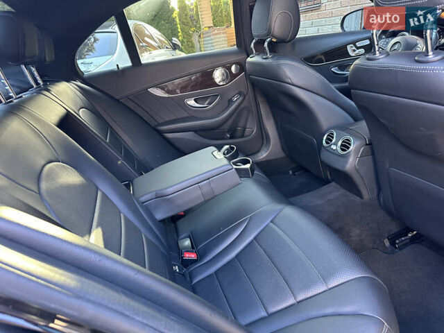 Черный Мерседес Ц-Класс, объемом двигателя 2 л и пробегом 199 тыс. км за 19800 $, фото 28 на Automoto.ua