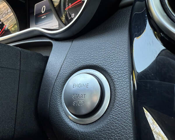 Черный Мерседес Ц-Класс, объемом двигателя 2 л и пробегом 170 тыс. км за 18500 $, фото 42 на Automoto.ua