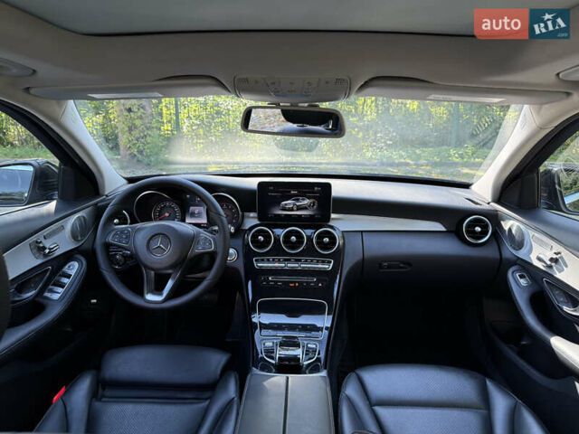 Черный Мерседес Ц-Класс, объемом двигателя 2 л и пробегом 170 тыс. км за 18500 $, фото 25 на Automoto.ua