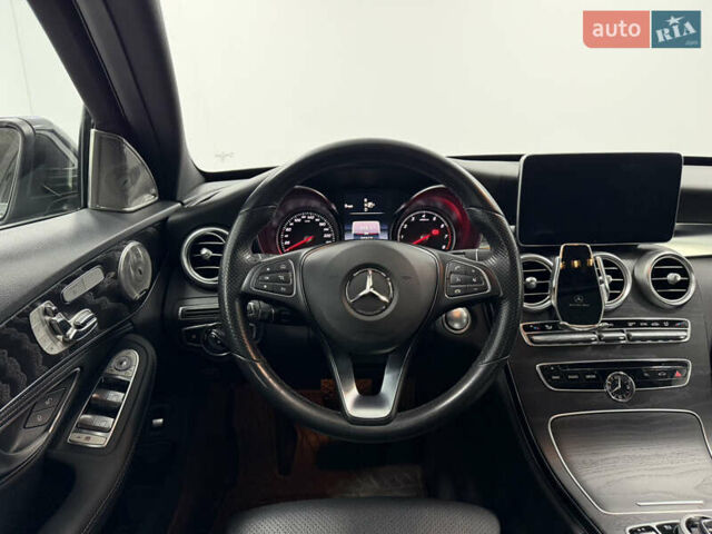 Черный Мерседес Ц-Класс, объемом двигателя 2 л и пробегом 95 тыс. км за 21999 $, фото 19 на Automoto.ua