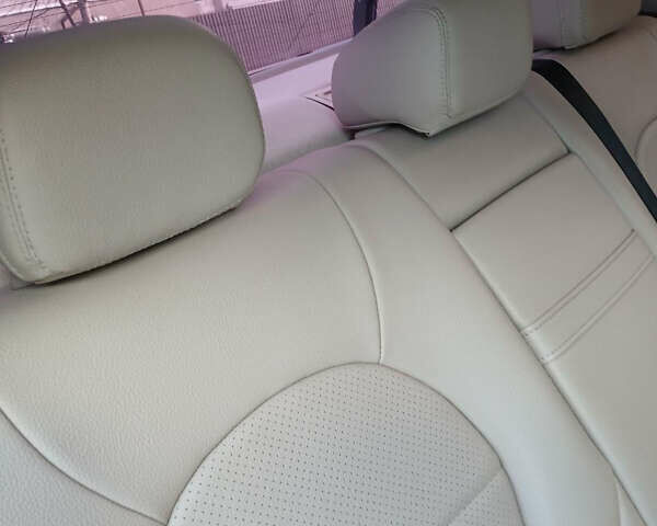 Черный Мерседес Ц-Класс, объемом двигателя 1.99 л и пробегом 117 тыс. км за 20700 $, фото 12 на Automoto.ua