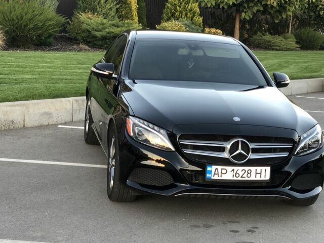 Чорний Мерседес Ц-Клас, об'ємом двигуна 2 л та пробігом 143 тис. км за 19800 $, фото 5 на Automoto.ua