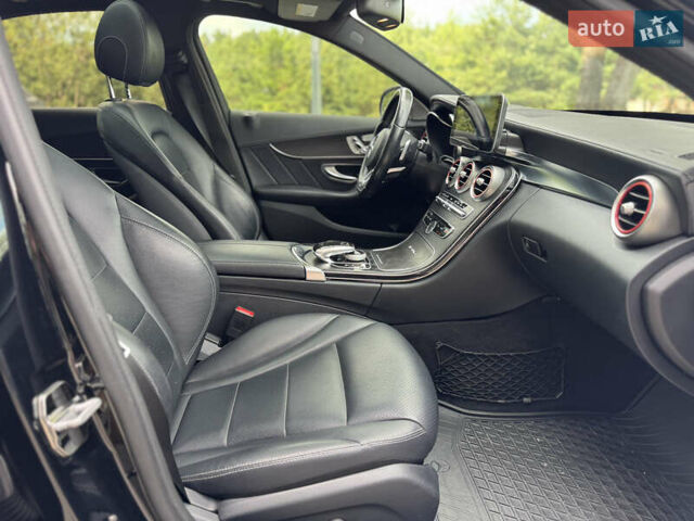 Чорний Мерседес Ц-Клас, об'ємом двигуна 1.99 л та пробігом 195 тис. км за 17500 $, фото 30 на Automoto.ua