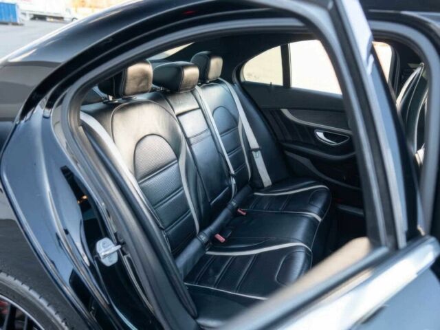 Чорний Мерседес Ц-Клас, об'ємом двигуна 4 л та пробігом 84 тис. км за 7400 $, фото 21 на Automoto.ua