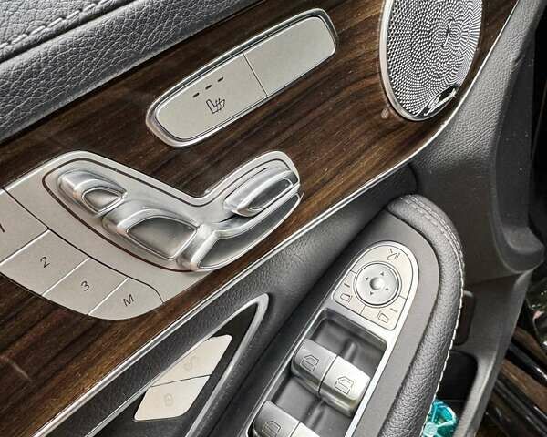 Мерседес Ц-Класс 2015 в Киеве на Automoto.ua Черный Мерседес Ц-Класс, объемом двигателя 1.99 л и пробегом 182 тыс. км за 20500 $, фото 19 на Automoto.ua