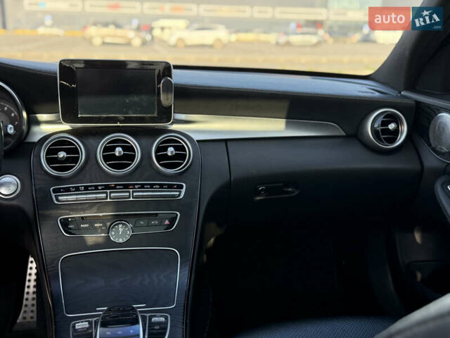 Черный Мерседес Ц-Класс, объемом двигателя 2 л и пробегом 175 тыс. км за 17500 $, фото 9 на Automoto.ua